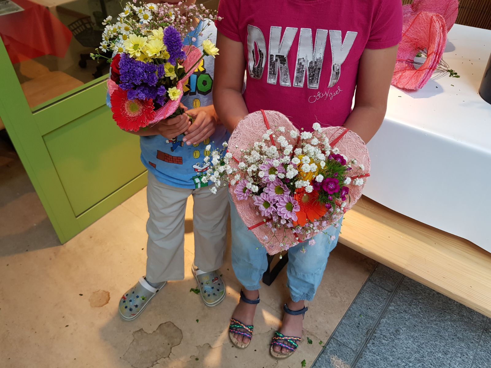 Kinderanimation Blumenbinden