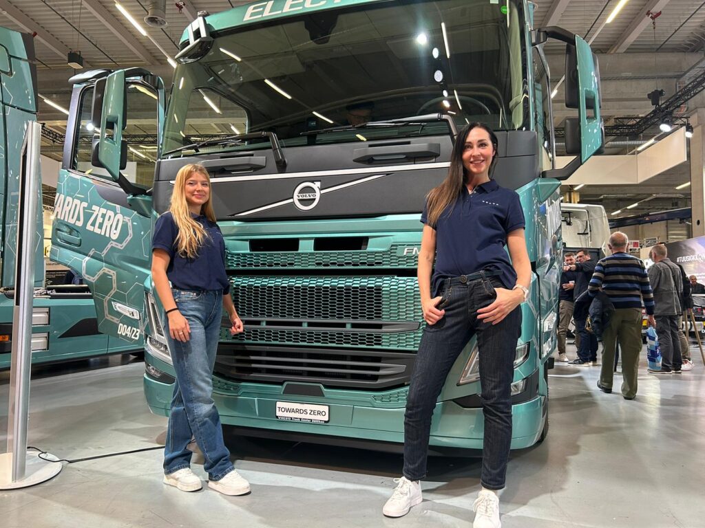 Messehostessen transport-CH Volvo Trucks